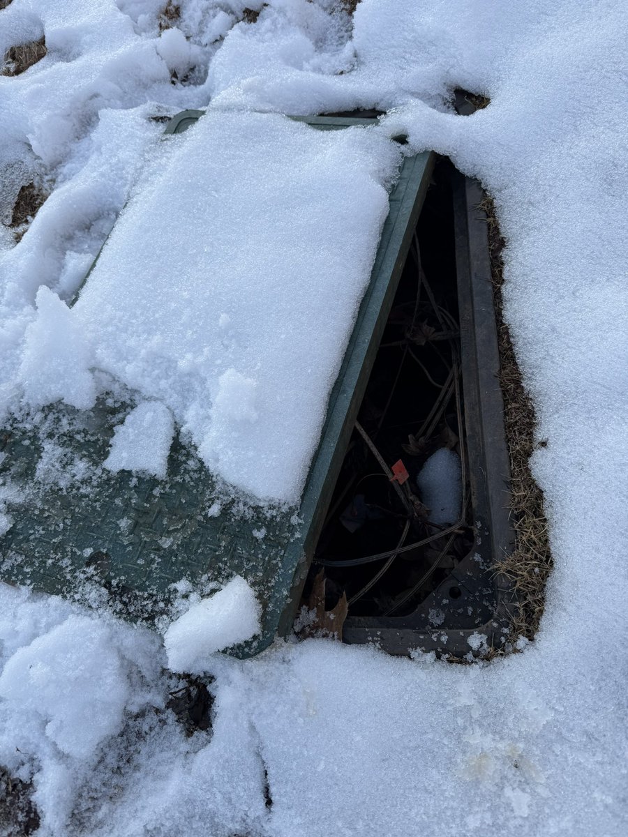 AndyWhitte27768's tweet photo. @ATT  come fix this for good! 
If you can dig for new fiber around neighborhoods, you can keep up the maintenance. This keeps popping up and someone is going to get hurt! https://t.co/OPdUnBMbbm