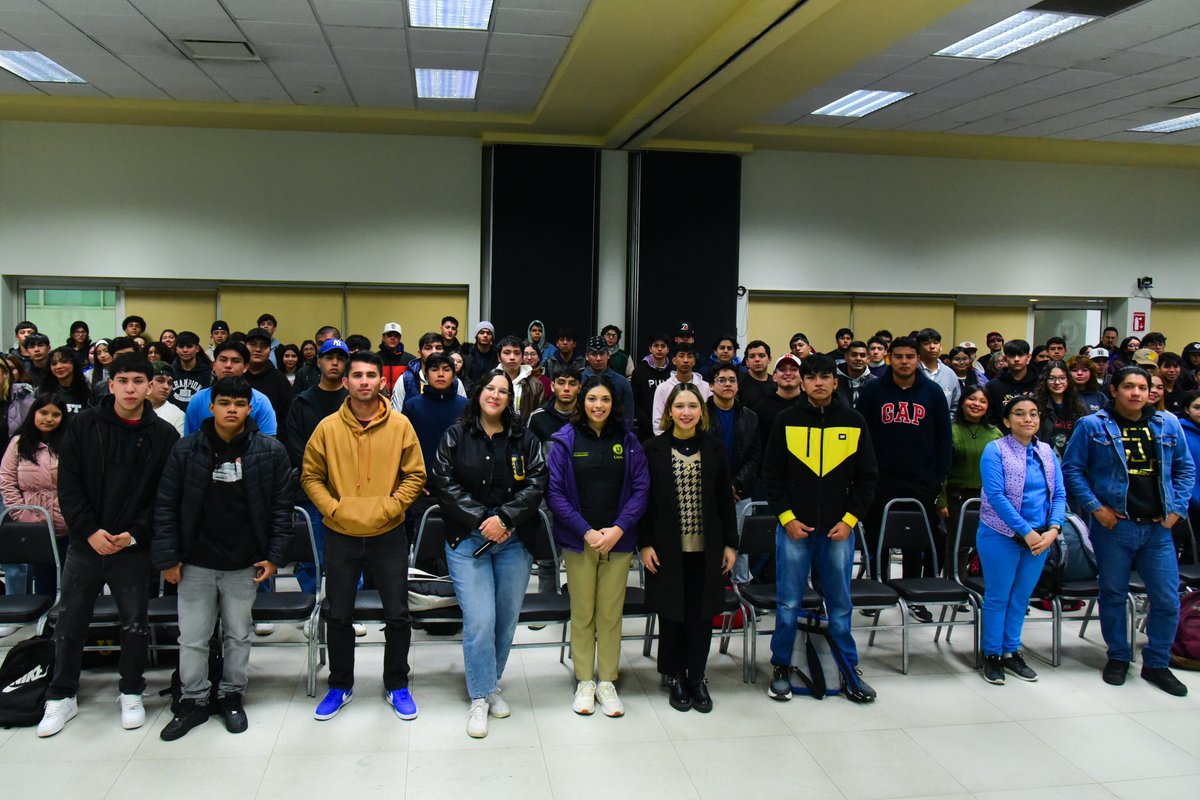 DAEUANL's tweet photo. El día de hoy formamos parte de los cursos de inducción de la Facultad de Organización Deportiva, donde tuvimos la oportunidad de invitar a l@s estudiantes a integrarse en diversas actividades que la UANL fomenta para su crecimiento integral. 

#UANL #ExcelenciaYEducación #DAE https://t.co/Crq9EGr2Fg