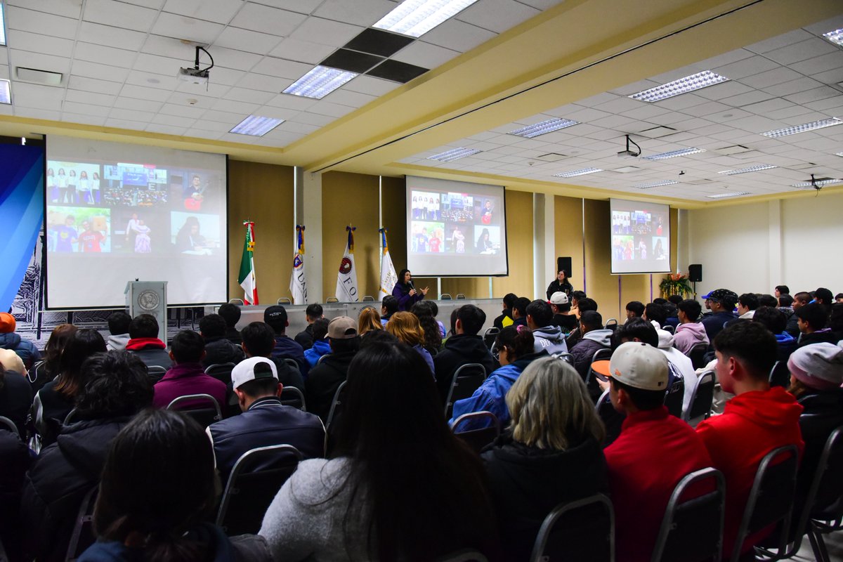 DAEUANL's tweet photo. El día de hoy formamos parte de los cursos de inducción de la Facultad de Organización Deportiva, donde tuvimos la oportunidad de invitar a l@s estudiantes a integrarse en diversas actividades que la UANL fomenta para su crecimiento integral. 

#UANL #ExcelenciaYEducación #DAE https://t.co/Crq9EGr2Fg