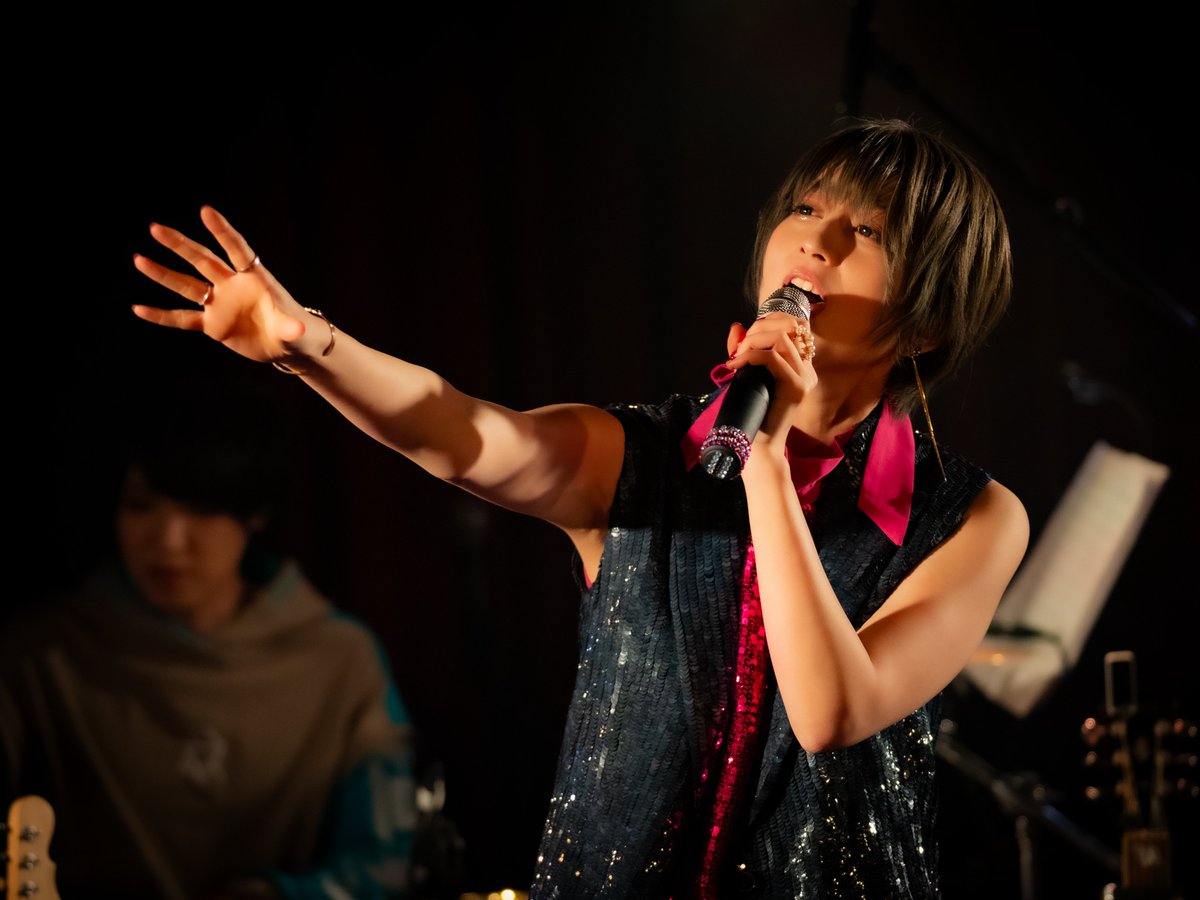 neo773's tweet photo. 😍歌はLIVEだと思う瞬間!!
会場が一体になる瞬間。
撮っていて鳥肌が立ち
涙があふれてくる・・・・。
#SUZUNE
#鈴音
#釣りフェス
#2025釣りフェス
#anglerX
#バチカレ
#neoTV
#エリアトラウト
#neoSTYLE
#ネオスタイル
#縦釣り
#バチプロ
#EMT
#バーティカルフィッシング
#neostylewebshop https://t.co/DoJ1rjbUFC