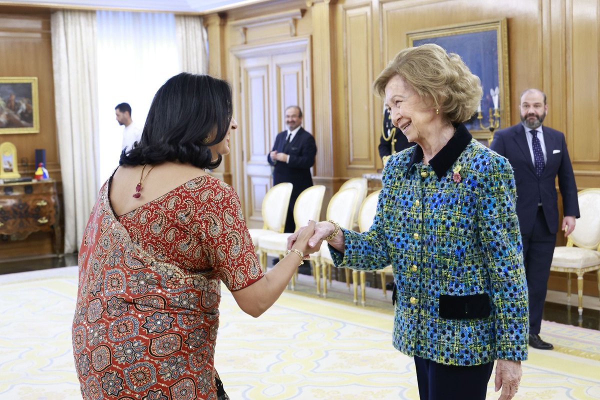 On a momentous occasion, Poonam Patnaik, a distinguished member of the ACE Global Leaders of ACE Health Foundation, played a pivotal leadership role as AIDE President and spouse of the Indian Ambassador to Spain, as the board proudly met Her Majesty Queen Sofía of Spain.