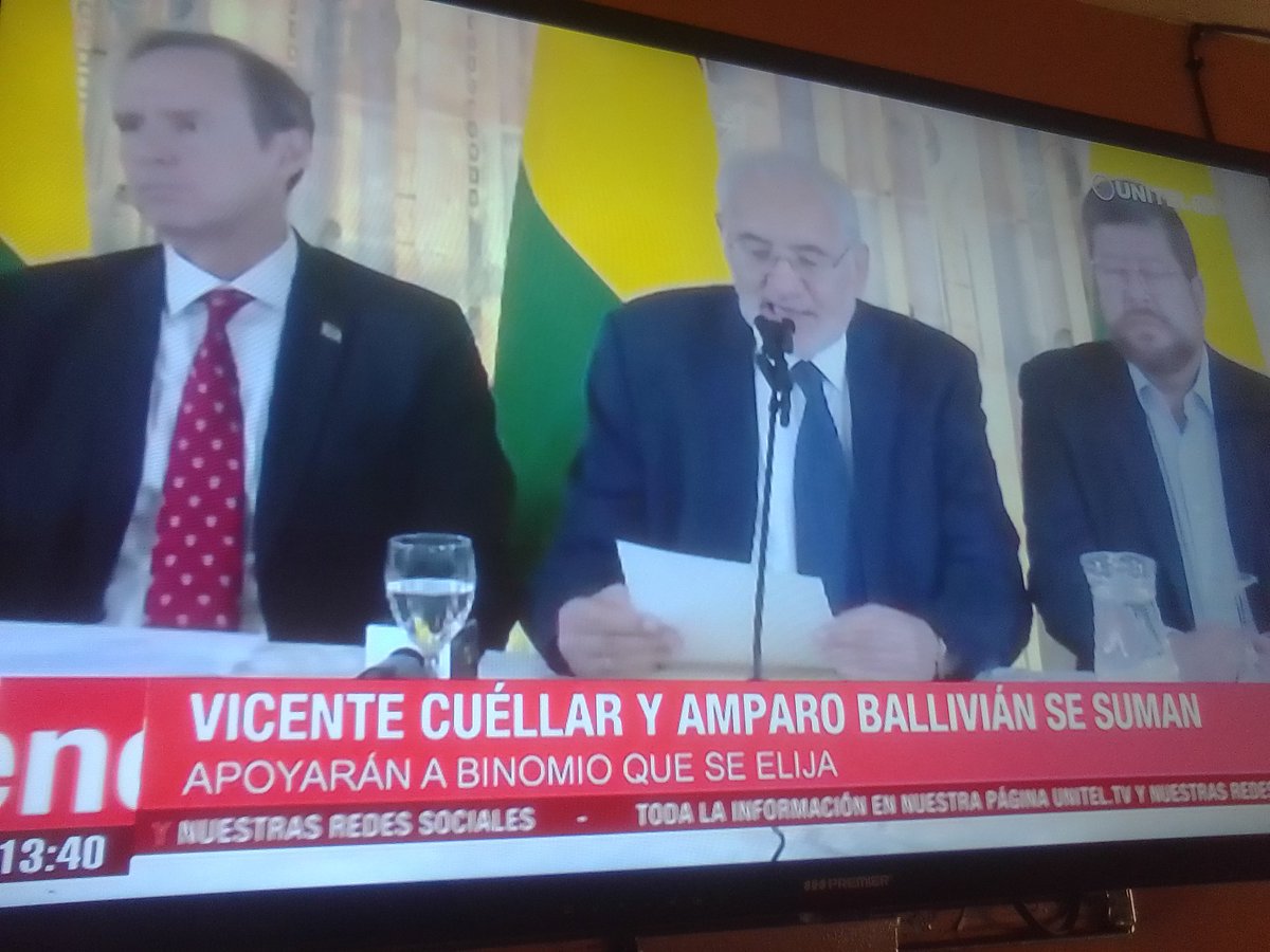 GroverLuca2701's tweet photo. NACION BOLIVIANA🇧🇴
Nuestra nación ya no necesita a estos #FUNCIONALES
Está gentuza fueron apoyo al socialismo en los 80-90 y actual mano derecha del régimen del MAS-IPSP incluso dieron salvoconducto a terroristas y criminales el 2019
Bolivia🇧🇴 merece algo nuevo y de #DERECHAS https://t.co/rqcTNCu43M