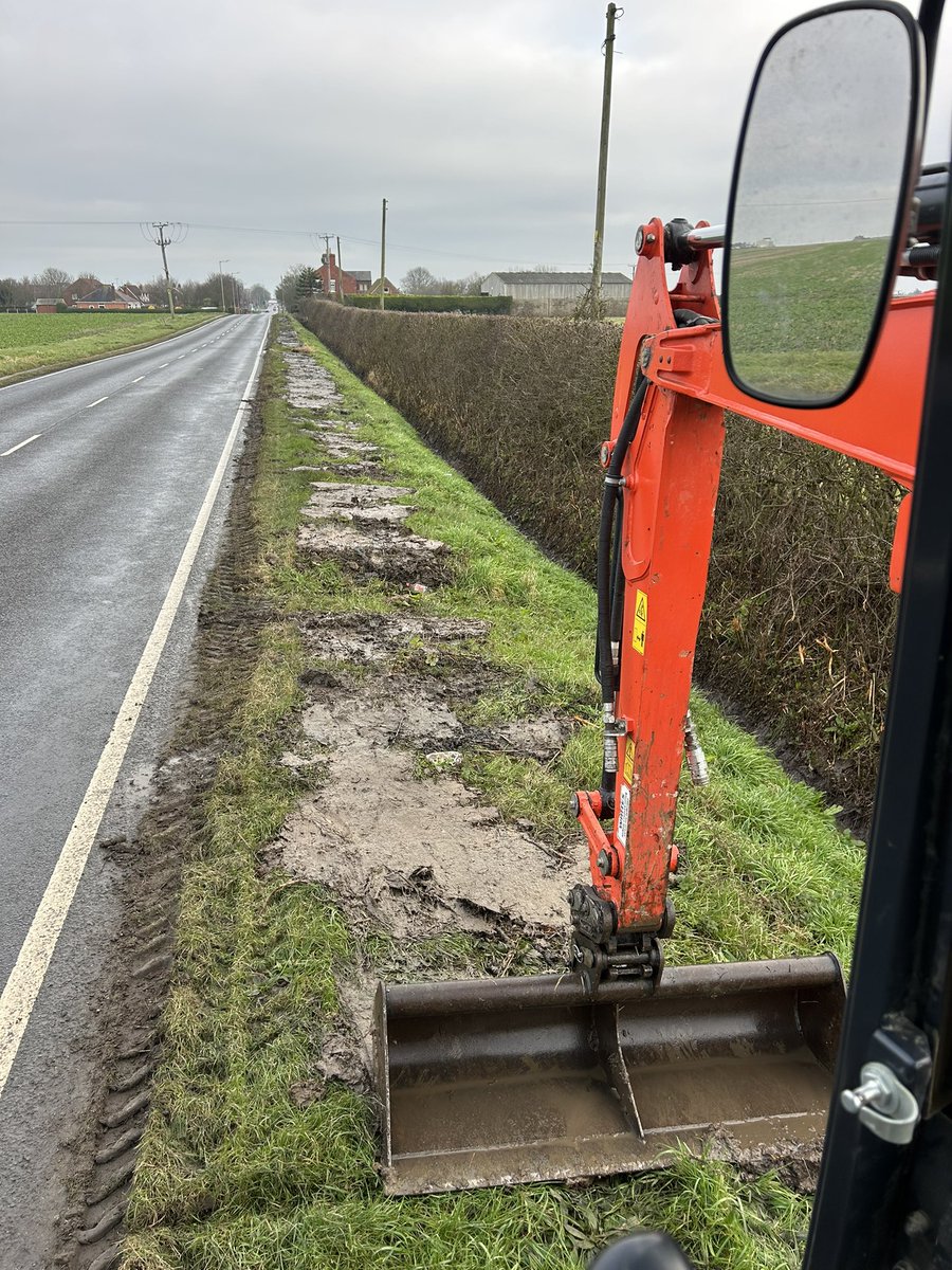 Bit of maintenance today to keep the water flowing 🌊