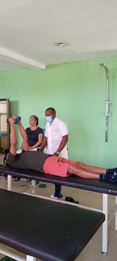 Estado Delta Amacuro.Nuestro colaboradores de la MMCV  en el Esta Brindando una Atencion integral al Paciente Venezolano. Cada CDI del Estado brinda una Cálidad Asistencial de forma integral. 
#CubaCoopera #ConLaFuerzaDeLaUnidad
<a href="/Delta1310432/">Delta Amacuro</a>
<a href="/cubacooperaven/">Brigada Médica Cubana en Venezuela</a> 
<a href="/Yusleyvi/">esteban martinez</a>