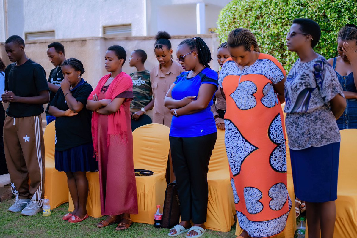 xocareorg's tweet photo. Reflecting on a wonderful day at XOcare! We were thrilled to come together with single mothers and their children to celebrate the festive season. The day was filled with joy as we shared snacks, drinks, and meaningful conversations.
1/2 https://t.co/jgz3eMykRS