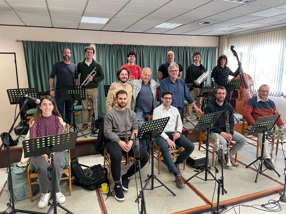 Ahir es va començar a gravar el volum VI de  "Musiques del MercéDansa" amb la cobla del Centenari i la direcció de Joan Gómez.