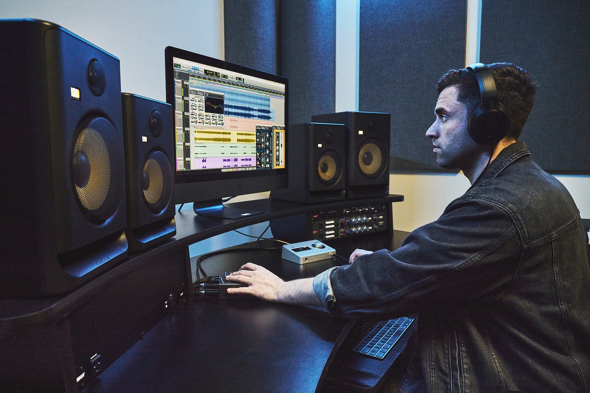 KRK_Music_'s tweet photo. We are all π π π this New Year! Get yourself a pair of #KRKROKIT Generation Five #StudioMonitors to start off 2025! Visit https://t.co/WQC83Jo9Bk #itsROKITscience https://t.co/yREKrZ2GOh
