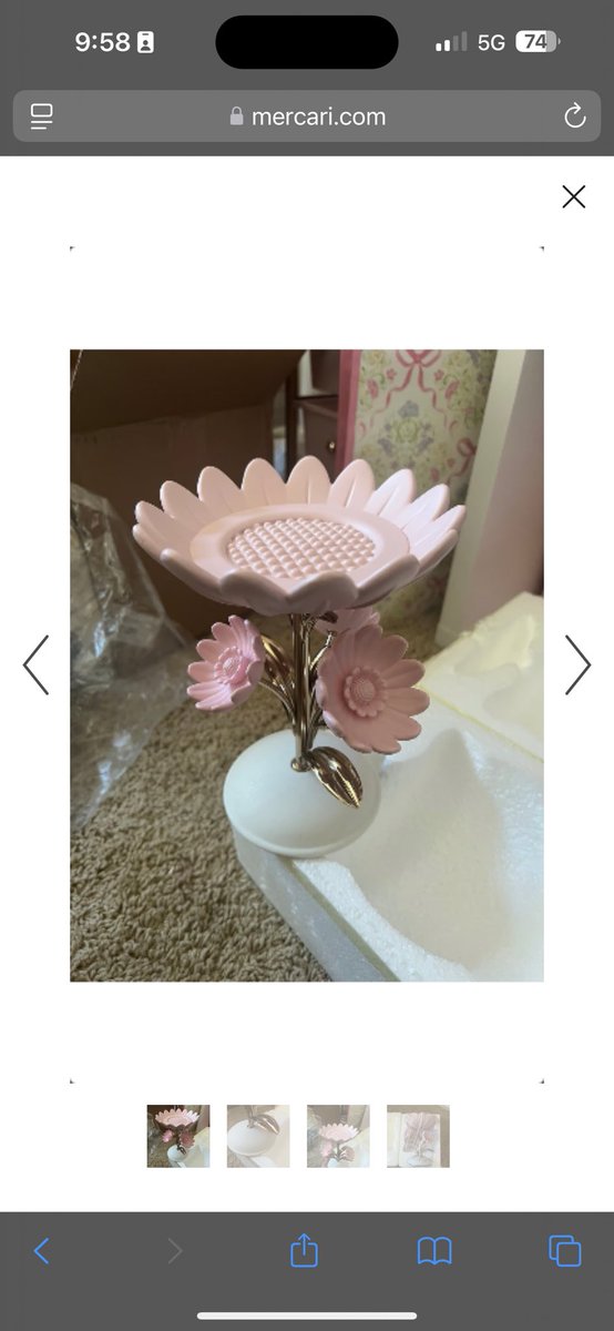 _iluvbangtan's tweet photo. @bathbodyworks When the flower holder restocking ?!! https://t.co/zFUNGERoMj