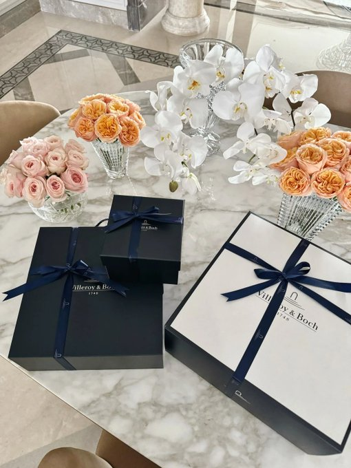 TinoTurro's tweet photo. My favorite set of Villeroy &amp; Boch is still like taking pictures of the plates and I will still be overjoyed🧡 https://t.co/45L637V5hS