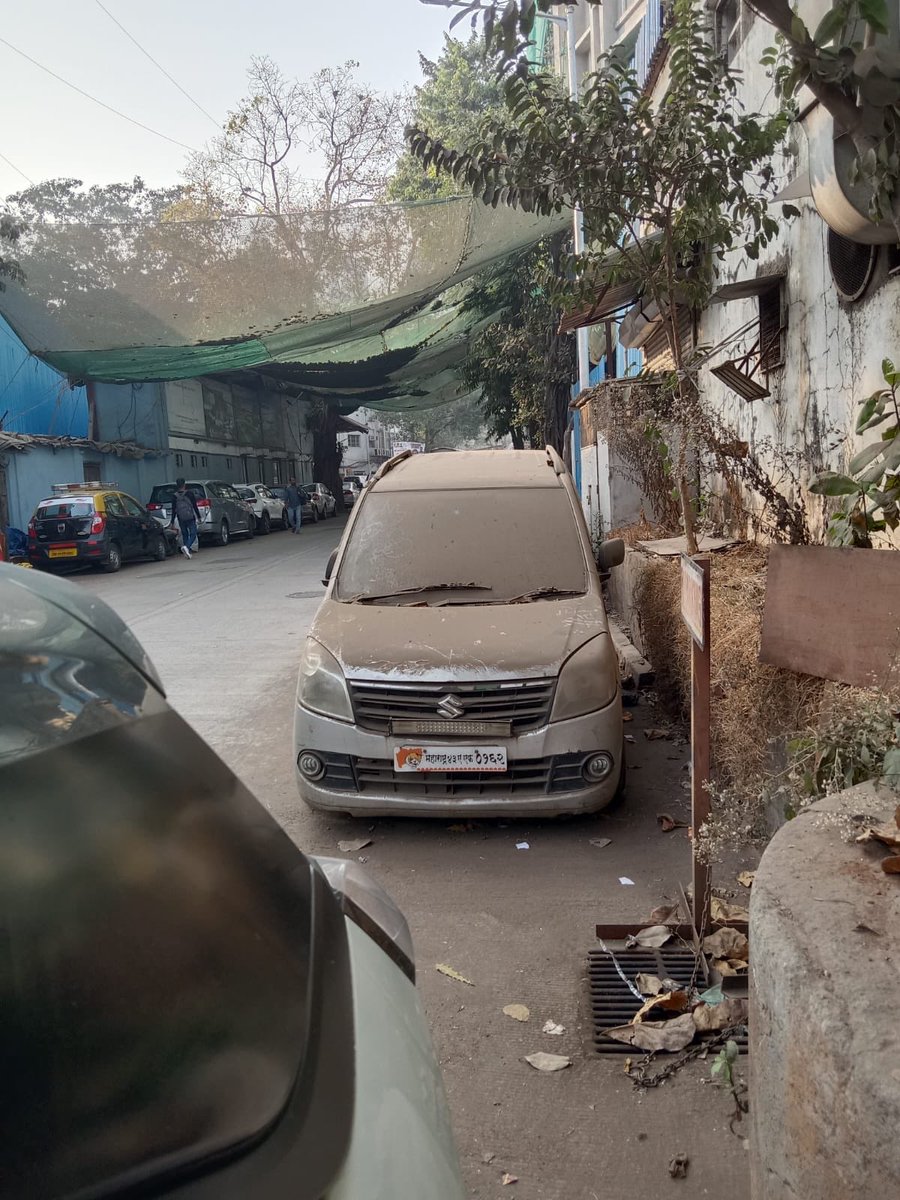 ⁦<a href="/mybmc/">माझी Mumbai, आपली BMC</a>⁩ 

Kindly continue operation Khatara on Sitaram Murai Marg, Sewri West Mumbai 400015, F South ward 

Will help clear up the road
