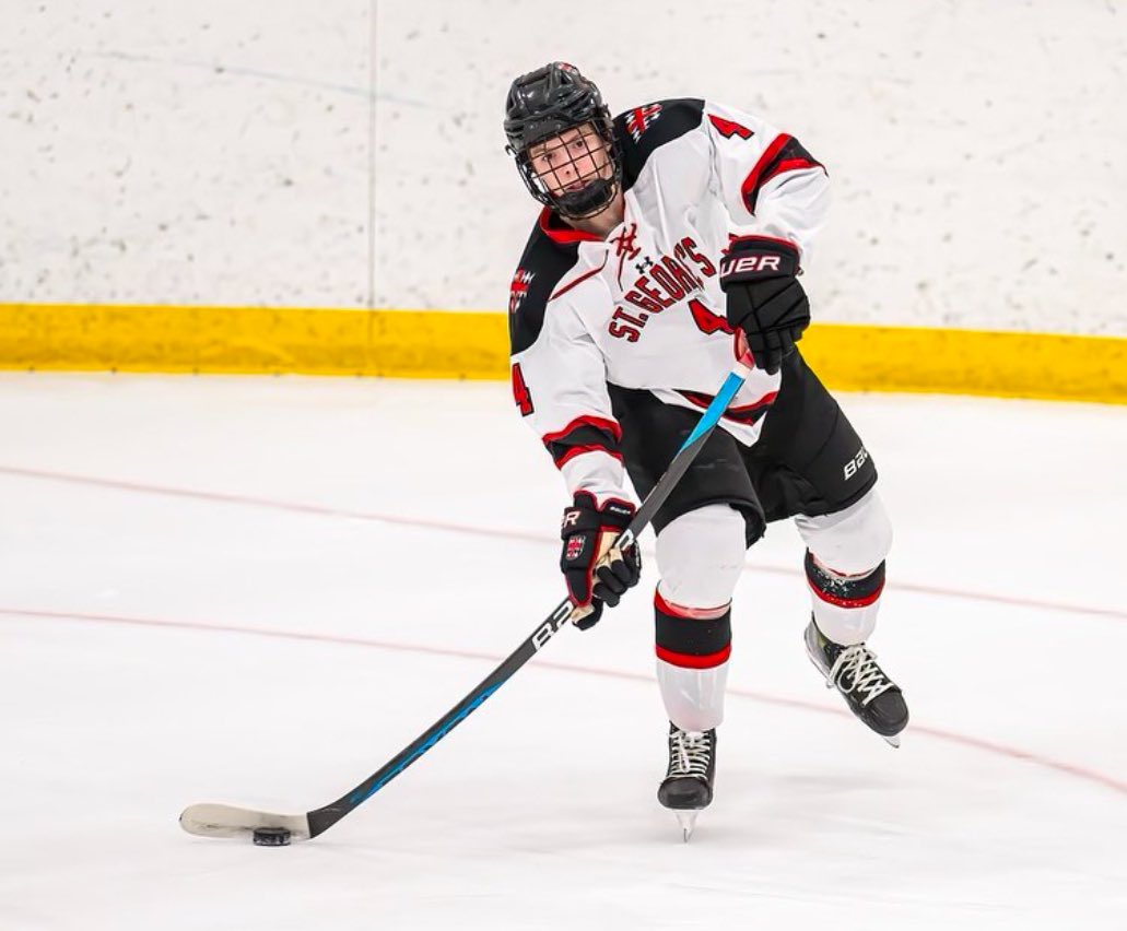Congratulations to former <a href="/ProvHockeyClub/">Providence Hockey Club</a> and current St. George’s School stand out Everett Baldwin on being selected for the <a href="/usahockey/">USA Hockey</a> Chipotle All American Game! #riaha #growthegame #usahockey 🏒🥅