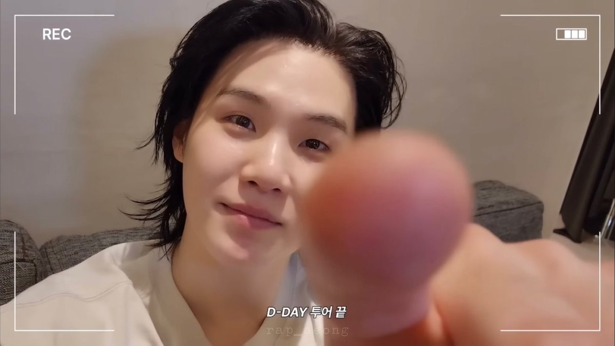 rap_aeong's tweet photo. 윤기시🖤 https://t.co/vuBgR0WoZm