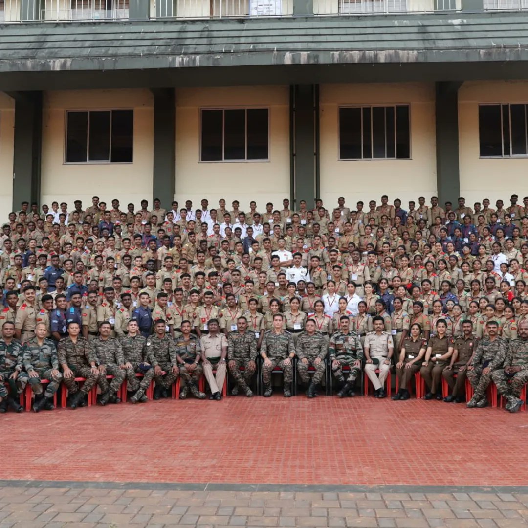 PsgcasO's tweet photo. Congratulations👏
Our CDT. Harshavarthan  had participated in Adavance Leadership Course held at National Institute of Technology, Surathkal, Karnataka.
Around 300 Cadets from various Directorates had participated in this camp.
@HQ_DG_NCC @NCCDte_TNPAN https://t.co/qzzbhPqayh