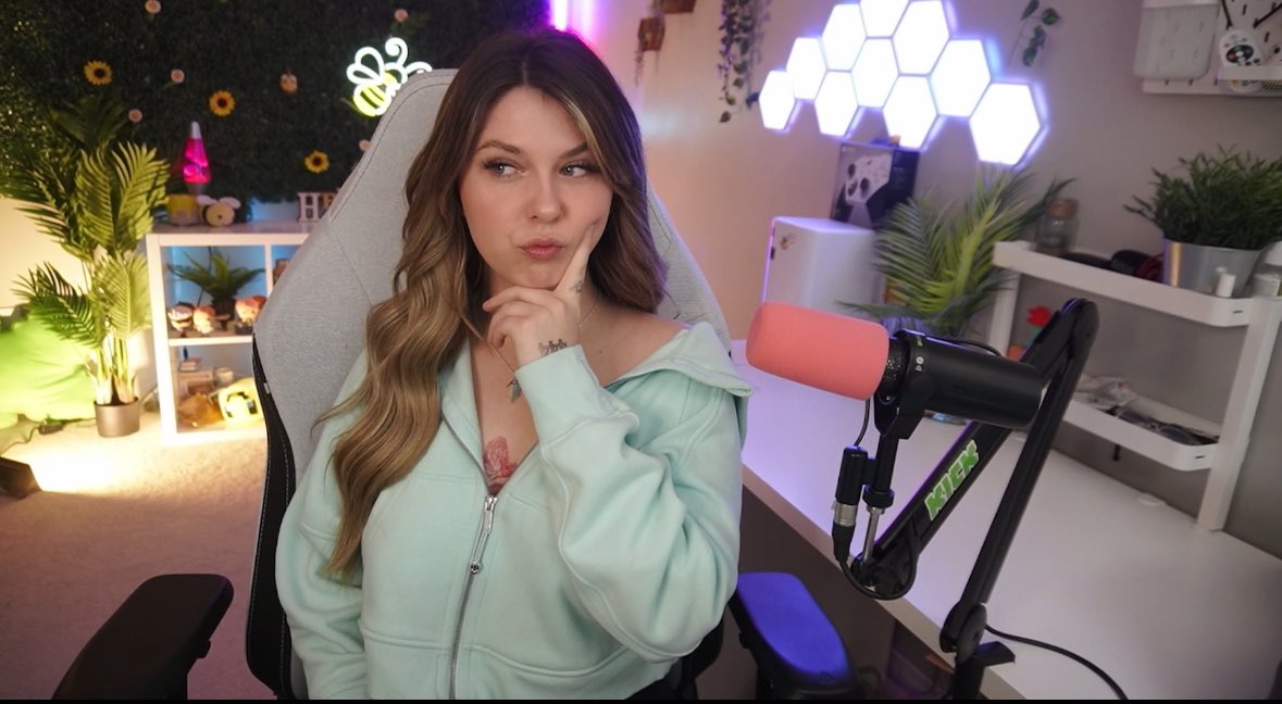 Solo Q until I die. 
Road to Gold (AGAIN) 

kick.com.com