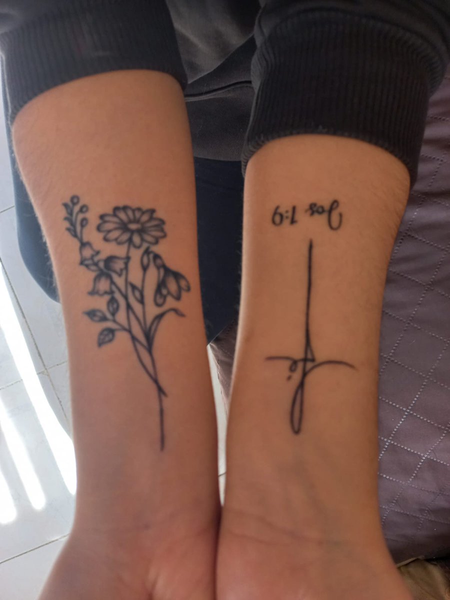 LizbethmonroyT's tweet photo. Estamos tatuadaaaaas! https://t.co/DQVpdJlMt1
