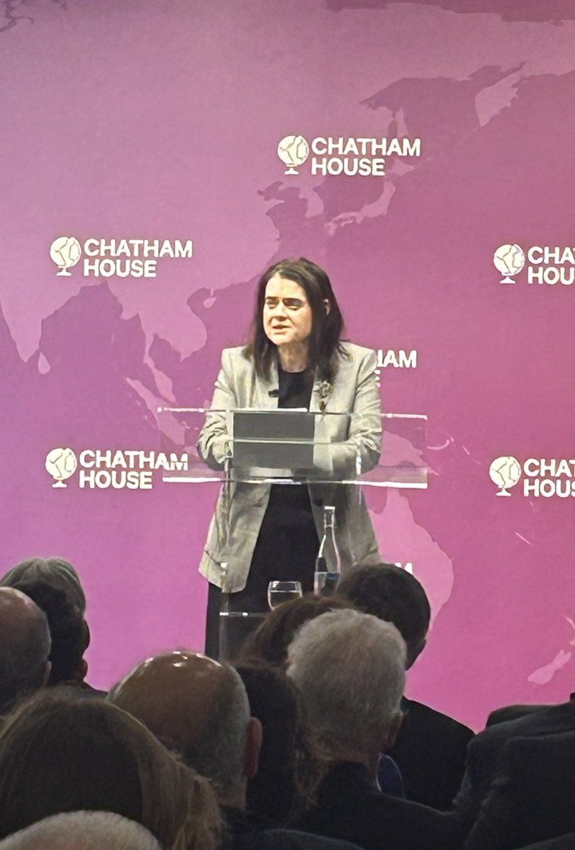 Ruth Gold (@skyrgold) on Twitter photo US-China rivalry and an opportunity for countries that are not superpowers.
<a href="/bronwenmaddox/">Bronwen Maddox</a> talks about ‘a new multilateralism’ in her 2025 <a href="/ChathamHouse/">Chatham House</a> Director’s lecture.
Introduction: <a href="/SimonFraser00/">Simon Fraser</a>. Moderator: Tortoise Editor & Founder, James Harding.
#CHEvents US-China rivalry and an opportunity for countries that are not superpowers.
<a href="/bronwenmaddox/">Bronwen Maddox</a> talks about ‘a new multilateralism’ in her 2025 <a href="/ChathamHouse/">Chatham House</a> Director’s lecture.
Introduction: <a href="/SimonFraser00/">Simon Fraser</a>. Moderator: Tortoise Editor & Founder, James Harding.
#CHEvents