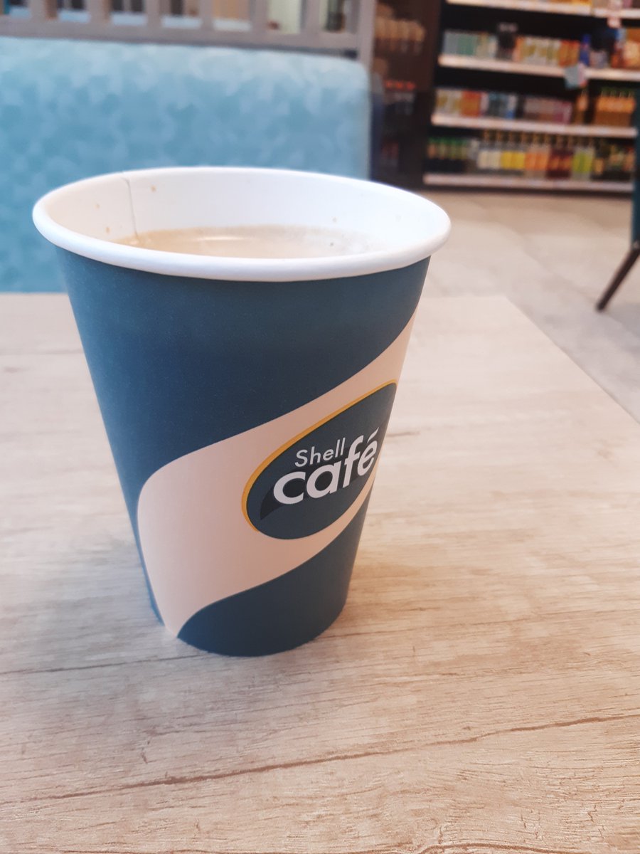 lukaszrybski's tweet photo. W styczniu kawa tylko na Shellu 💪🤍❤

#cafe #coffetime #shell #shellcafe https://t.co/0zhZNW4mtT