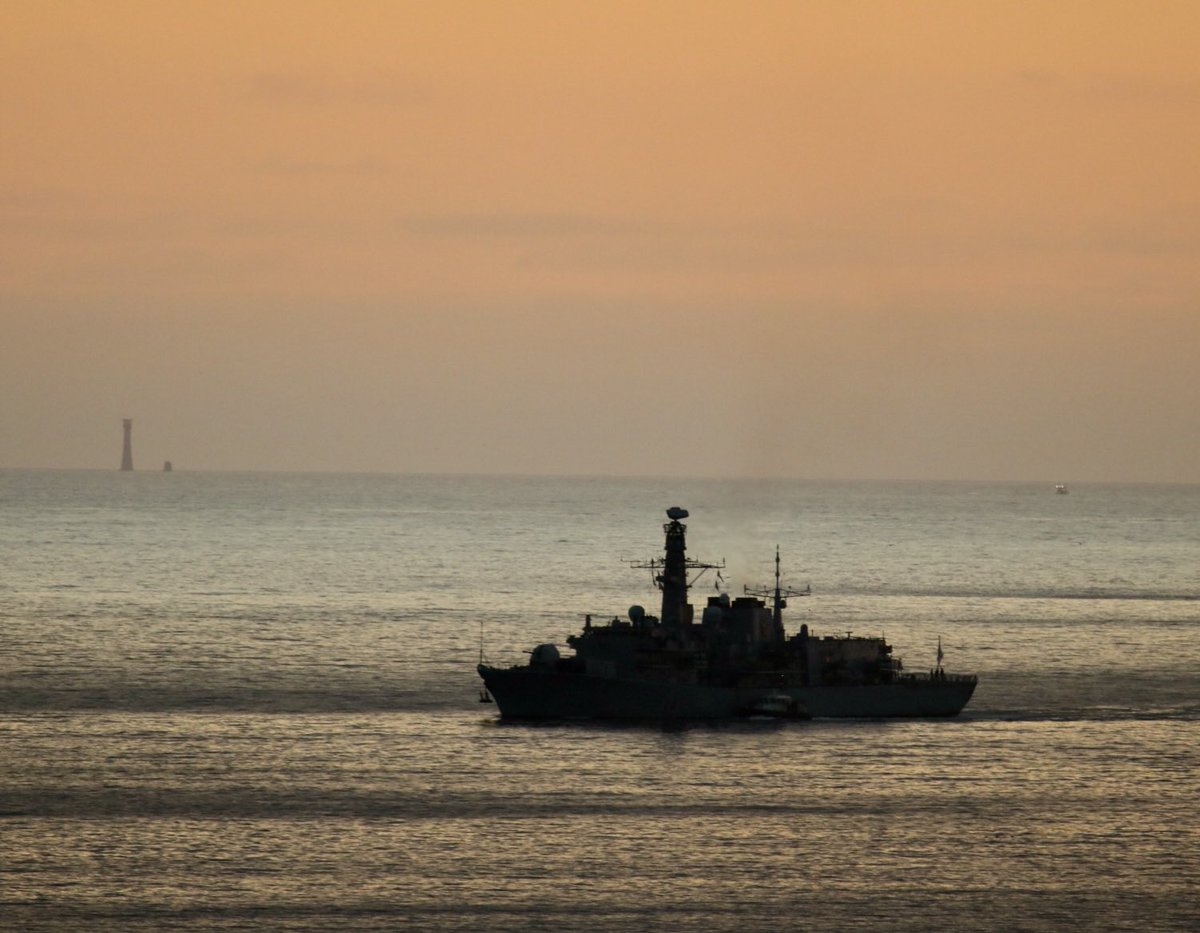 WarshipCam's tweet photo. HMS Iron Duke (F234) Duke-class Type 23 frigate leaving Plymouth, England - January 14, 2025 #hmsironduke #f234
SRC: TW-@Rockhoppas https://t.co/miq8k5zjMS