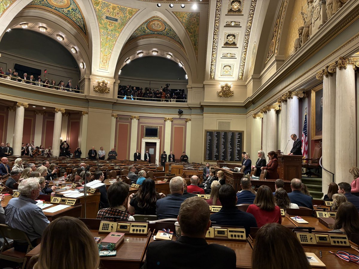 Jonkoznick's tweet photo. Hello MN, honored to be sworn in to the House of Reps today for 6th term and to have my oldest daughter w me today. #mnleg #ShowUpforWork #TeamKozMN https://t.co/OA0qPDwAp1