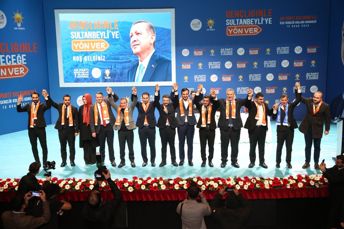 Kongremiz Sultanbeyli Gençliğine Hayırlı Olsun..