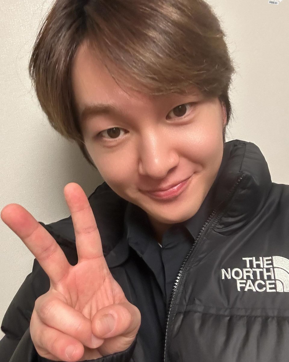 geminids_night's tweet photo. @/mbcbf_ever
🙌친친🙌

#상암동작업실 #온유 #ONEW
#친한친구이현입니다

🐰온유씨 크림 음색으로 들려주는 
귀에 쏙쏙 앨범 비하인드에
주인공 위너🩵가 행복을 찾아가는 
그런 따뜻하고 재미난
음악 동화를 읽은 기분이 드는 밤🥹

https://t.co/MPBQEb4WWG

#온유 #진기 #onew #이진기 
#CONNECTION #ONEW_CONNECTION 
#Winner #ONEW_Winner #온유_Winner #온유_위너