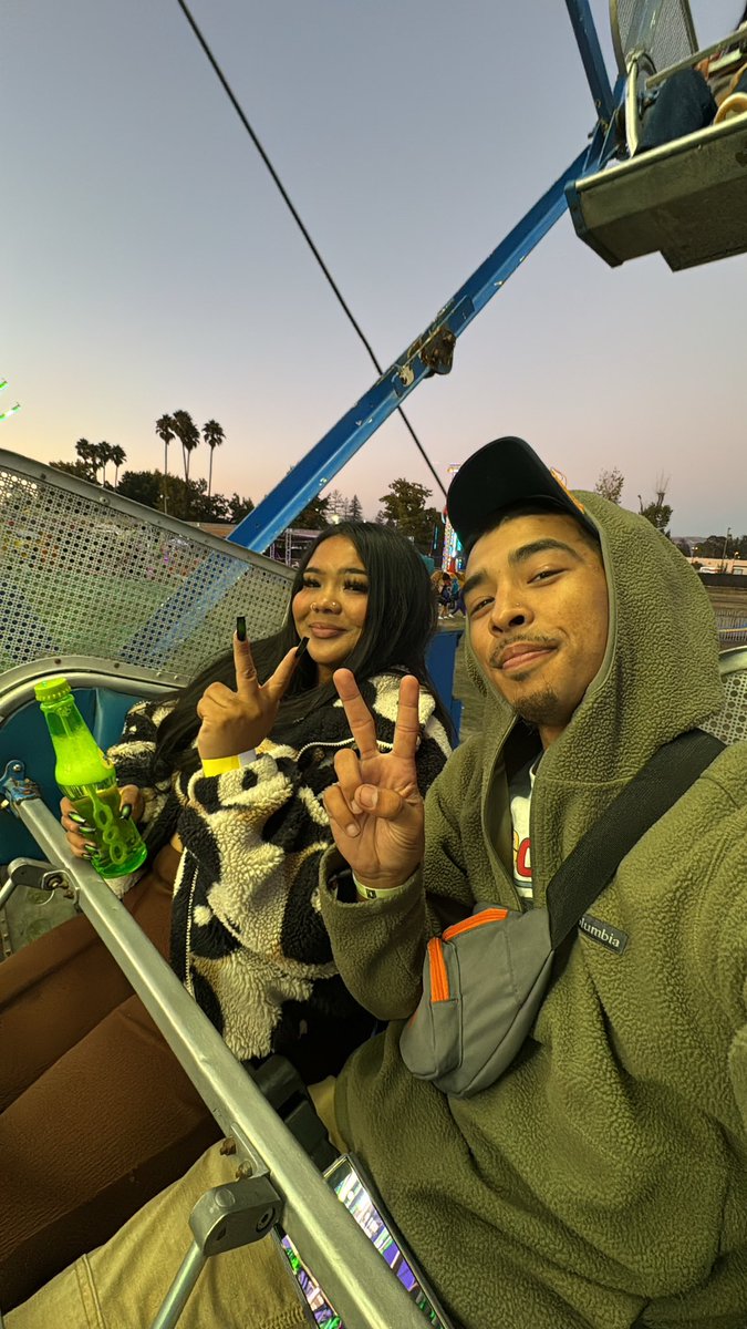 jazmaineyy's tweet photo. ♉️ april taurus 🤝 may taurus ♉️ https://t.co/bOWn9xHb6M