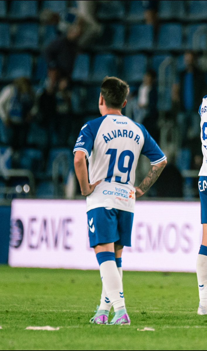 Álvaro Romero. (@varo7r) on Twitter photo Las cosas no siempre salen como uno desea,pero solo puedo dar las gracias a todo lo relacionado con el <a href="/CDTOficial/">CD Tenerife 🏴</a> por este año y medio. Me llevo el gusto de haber podido conocer esta isla ,este club y esta gran afición. Ojalá nos volvamos a ver, mis mejores deseos de corazón💙⚽️ Las cosas no siempre salen como uno desea,pero solo puedo dar las gracias a todo lo relacionado con el <a href="/CDTOficial/">CD Tenerife 🏴</a> por este año y medio. Me llevo el gusto de haber podido conocer esta isla ,este club y esta gran afición. Ojalá nos volvamos a ver, mis mejores deseos de corazón💙⚽️