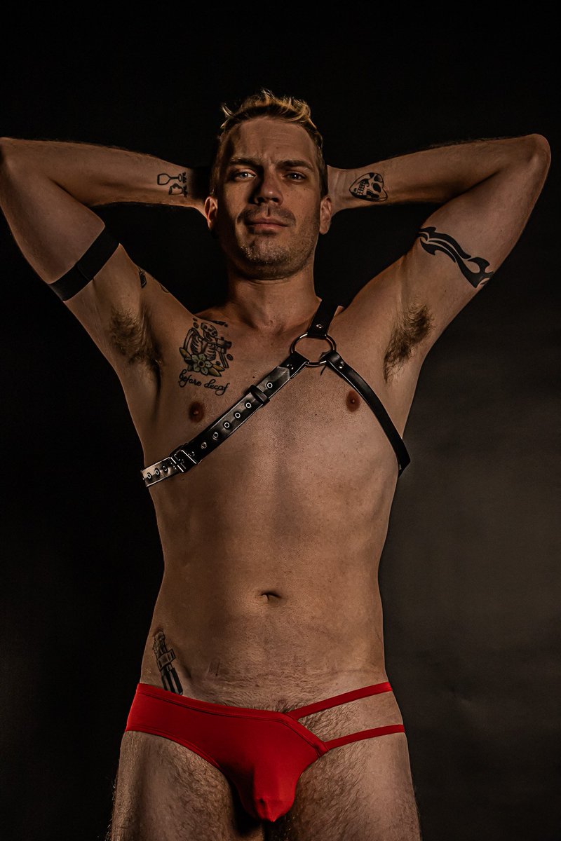 azheatwave1993's tweet photo. Oh, look at that...
@Cubchella13 and I did a photoshoot. π
#ACtrophyboy #malemodel https://t.co/TDWHdmqh8g