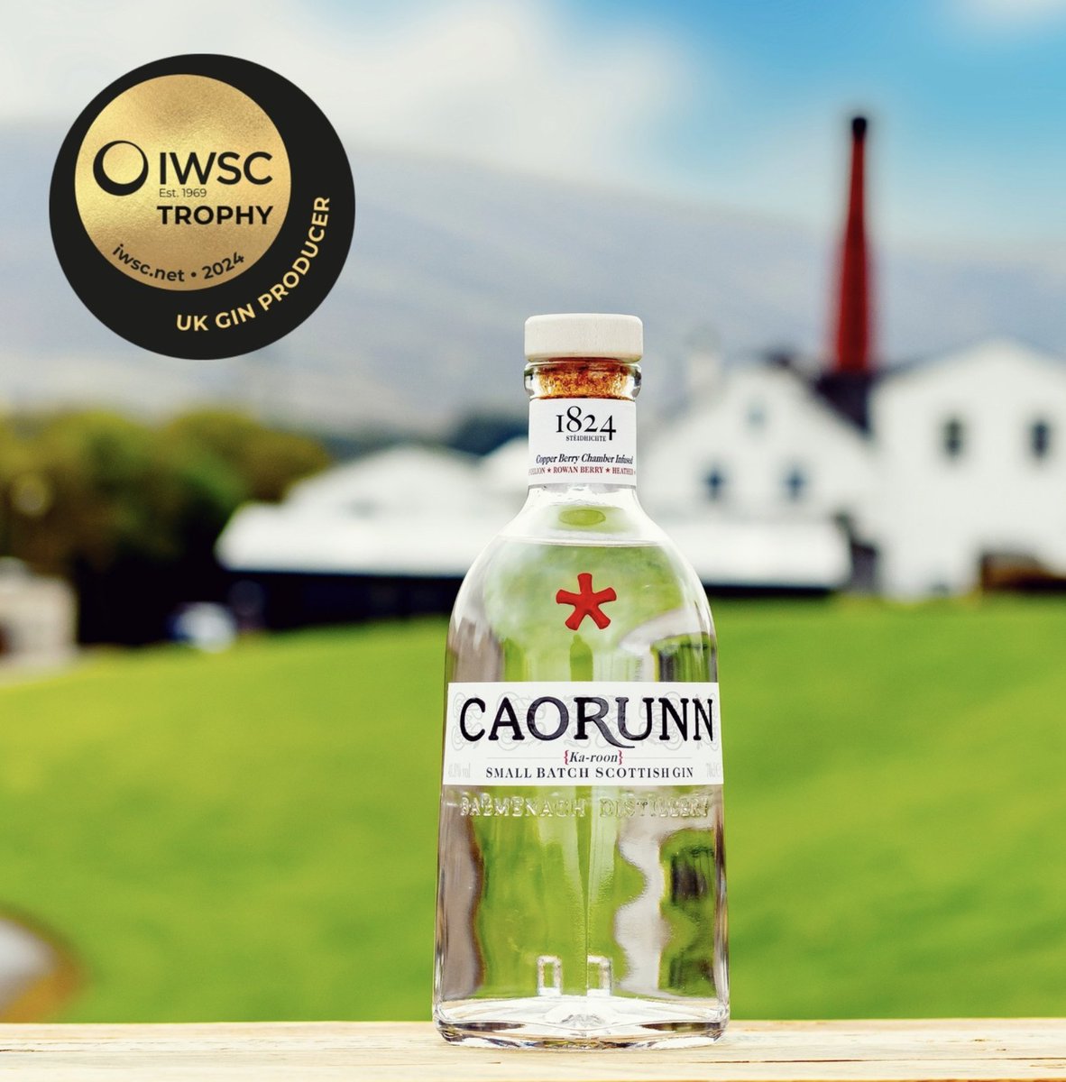 InvMorton's tweet image. 72 days 'til #spring 🙌😉#CaorunnGin is an excellent choice for #springdrinks 🏴󠁧󠁢󠁳󠁣󠁴󠁿-made, it's infused with locally foraged botanicals, including rowan berries, heather, dandelion &amp;amp; Coul blush🍎which lend it a crisp, fresh &amp;amp; aromatic taste, perfectly suited for lighter drinks🏅🍸