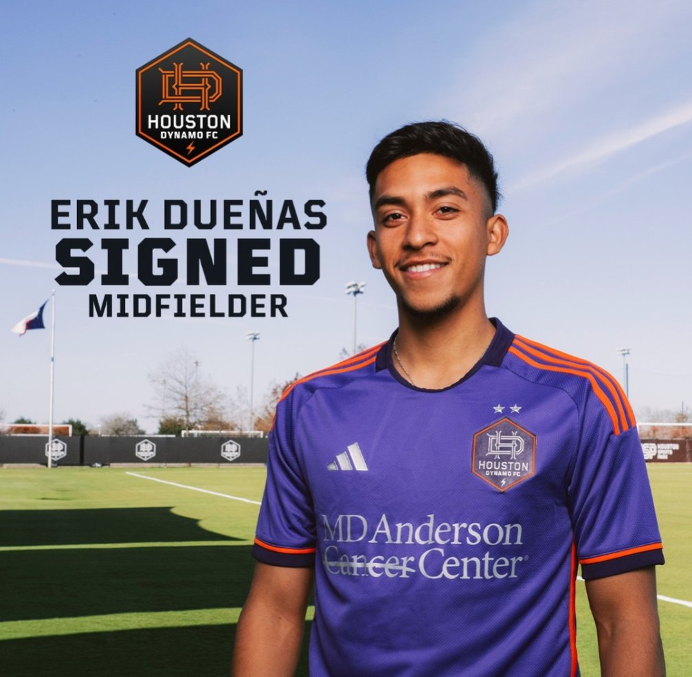 HDynamoFR's tweet photo. 🚨 C'est officiel ! Erik Dueñas rejoint le Houston Dynamo FC !

Ancien joueur du LAFC, le milieu de terrain américain de 20 ans arrive gratuitement au Texas !

Contrat pour la saison 2025 + options jusqu'en 2028.

#HoldItDown https://t.co/aSQvBNB0AG