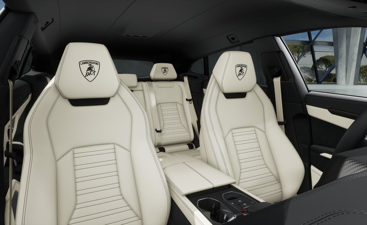 UltimativCars's tweet photo. The #Lamborghini #Urus is by now the eldest model of the Italian manufacturer.
But: when you need +1 hr to configurate it, it proves, that individualism needs a variety of options.

Painted in #Verde #Alceo|#mat #green, full-#leather interior in #Bianco #Polar|Polar-#White,~➡️ALT https://t.co/36f9cJa5R0