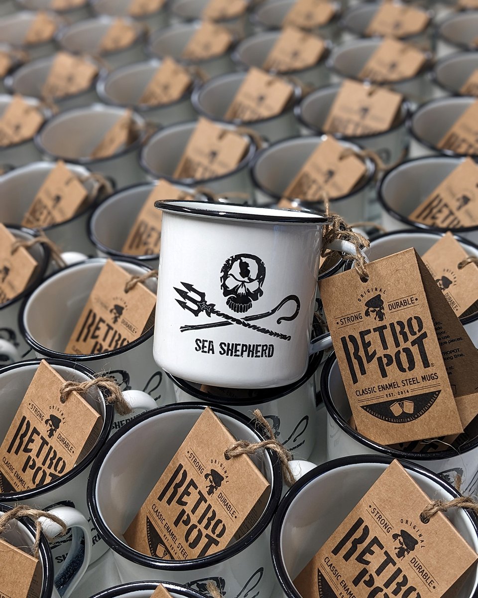RETROPOT's tweet photo. La ONG Sea Shepherd Conservation Society @seashepherd no necesita presentación.
Nos sentimos especialmente orgullosos de este trabajo y agradecemos la confianza. 
https://t.co/QZabOwkZtu 
Que siga la lucha! Gracias!
https://t.co/sS2kLngym4 https://t.co/9ShsW87zxq