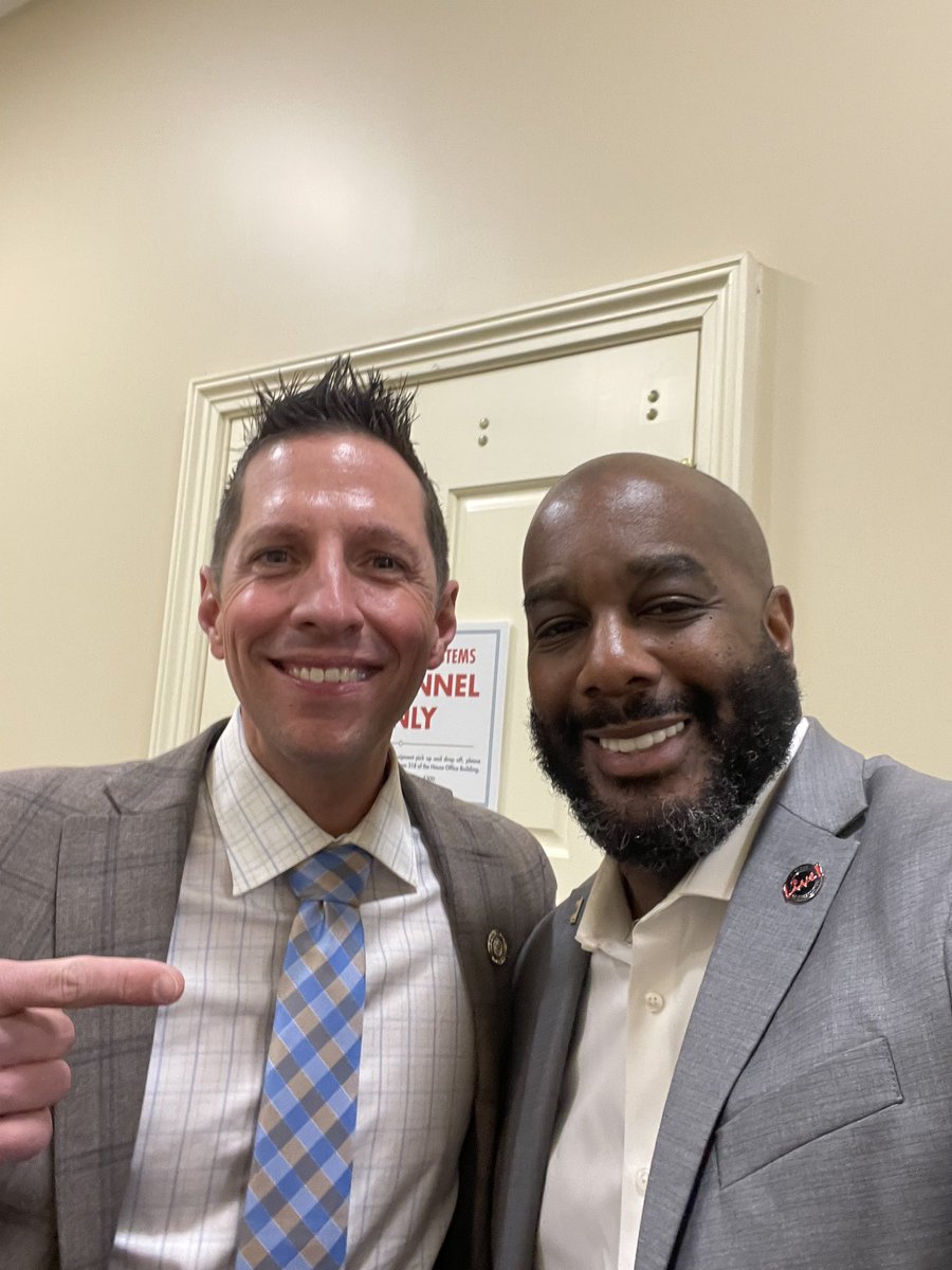 Stuart Schmidt Jr. tweet media