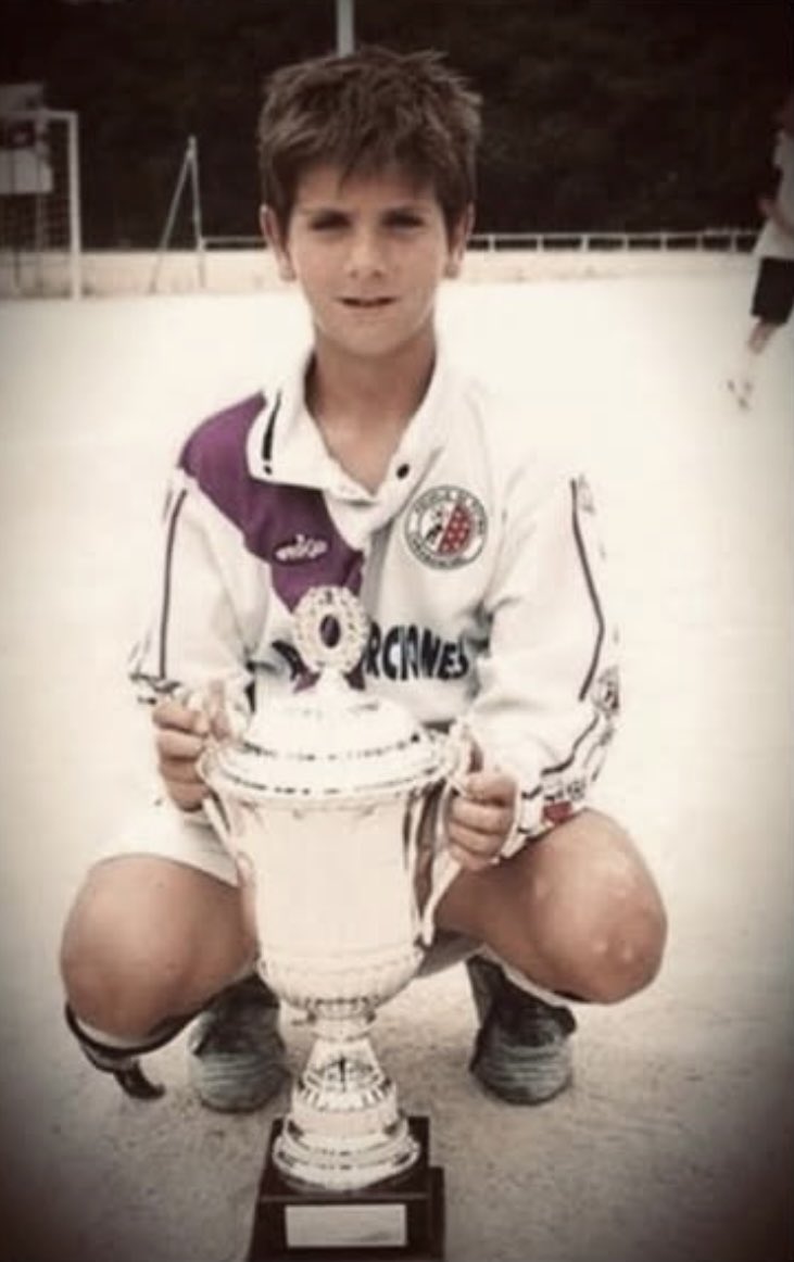 David Esteban tweet media