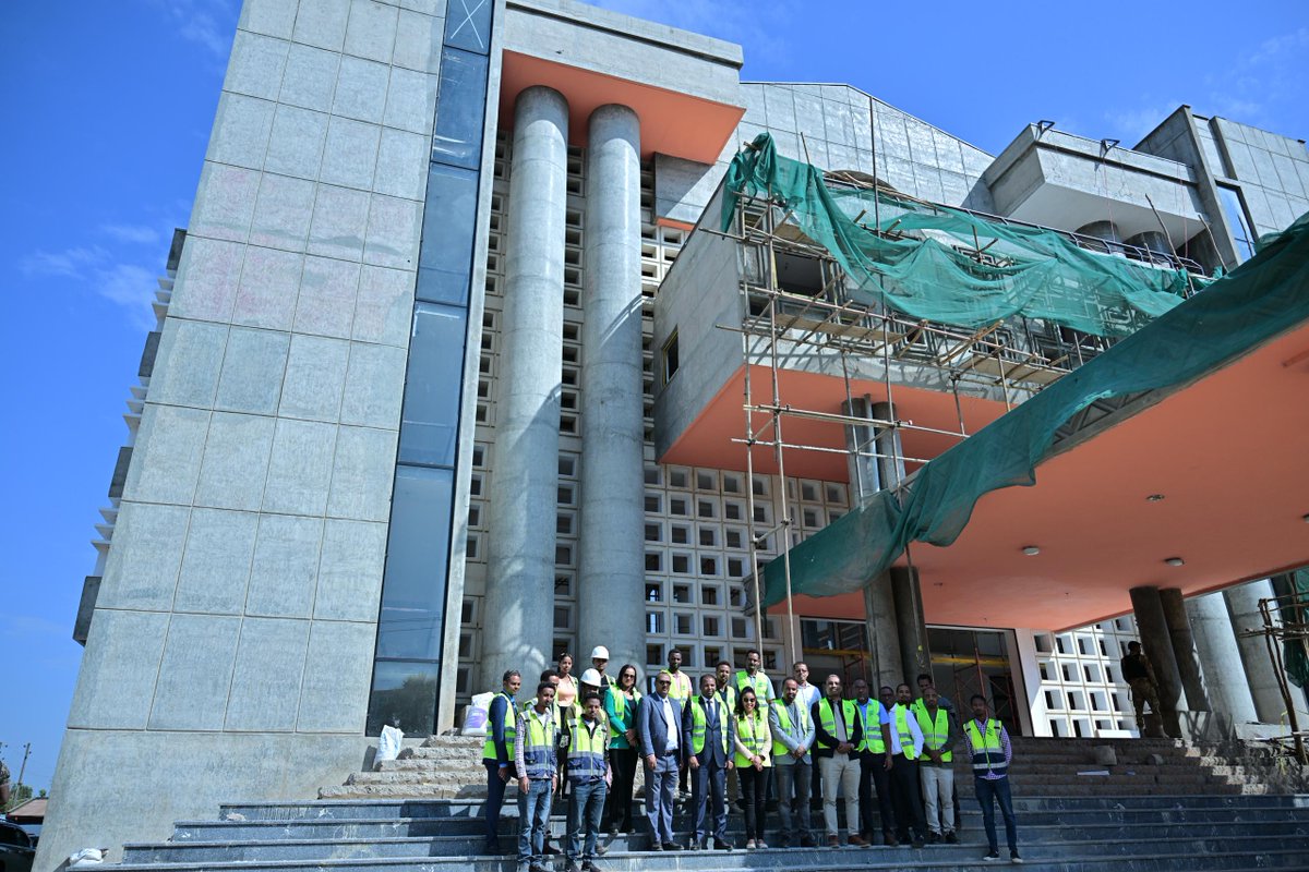telebirr's tweet photo. ኩባንያችን በተለያዩ ክልሎች የተቋማትን አሰራር በዲጂታል በማዘመን በሀገራችን አካታች የዲጂታል ኢኮኖሚ ለመገንባት የበኩሉን ቁልፍ ሚና መጫወቱን ይቀጥላል፡፡ 7/7
@AnrsCourt #Smartcourt
#DigitalEthiopia #DigitalAfrica #GSMA #ITU #WorldBank #OECD #HOPR #HoF https://t.co/rAU6dILbyl