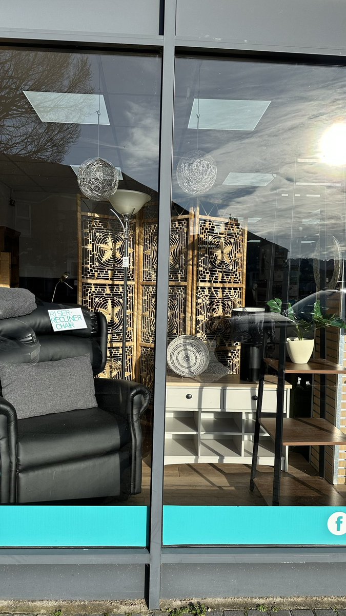 GreenWilfrid's tweet photo. Come and have a look around , we have lots of lovely items for sale 😍 https://t.co/gxyw1weuDW