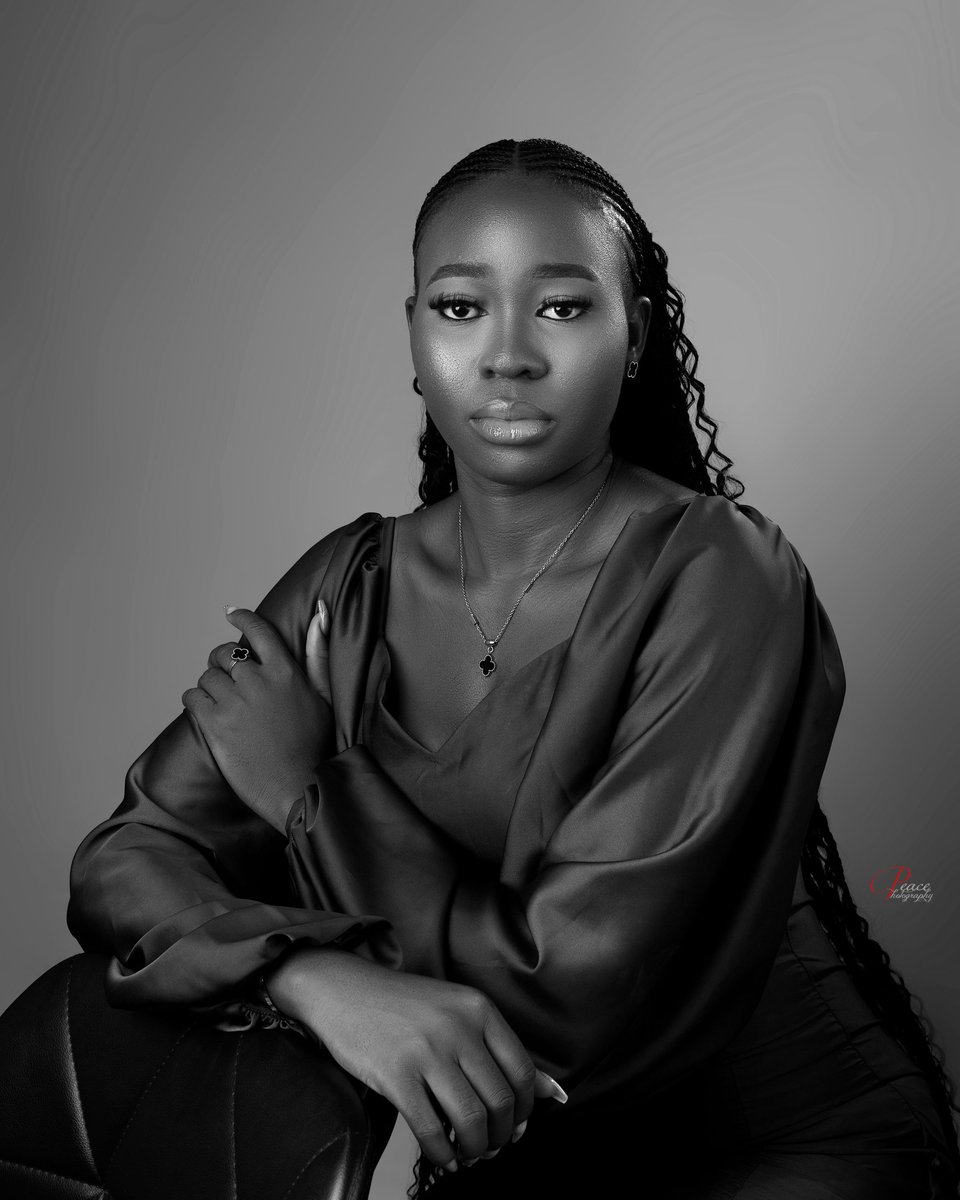 SimplyDebsHQ's tweet image. "26 looks good on me! 💫 Here's to another year of growth, love, and chasing my dreams. Grateful for the journey so far and excited for what’s ahead. Happy birthday to me! 🥂✨ #Chapter26 #BirthdayVibes #SelfLove"