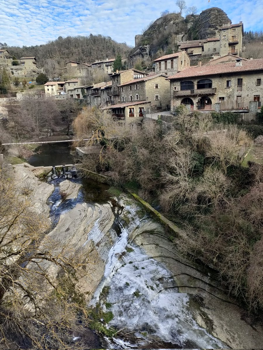 resinajordi's tweet image. Tot congelat a #rupit avui. 🥶 @alexmegapc @Vakapiupiu @eltempsTV3 @MeteoGasso @P4Estacions @AlfredRPico @gemmapuigf @SoniaPapell @jordicampos @btveltemps