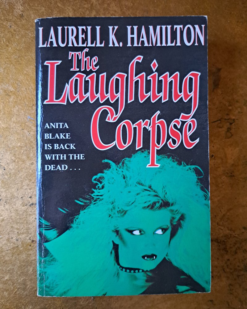 john_f_leonard's tweet photo. The #BookBoxes have been opened and I thought it would be fun to post #BookCovers #OldBookCovers from #MyLibrary
17
One for those enjoy a #vampire #horror #mystery from Laurell K. Hamilton : )
#Readers #Reading #BookLovers #LoveReading #LoveBooks #ReadingBooks https://t.co/XQjubIqJqT