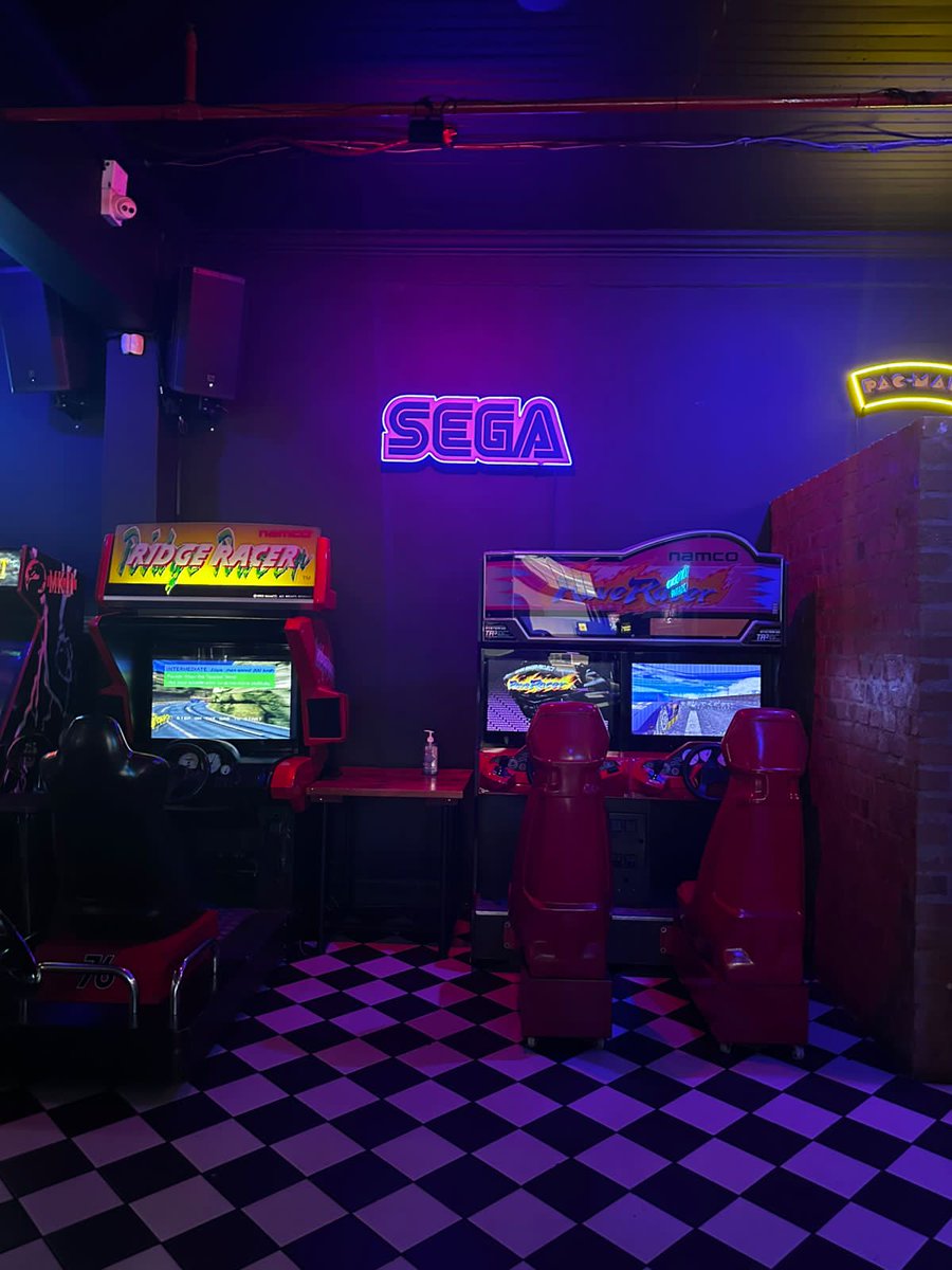 Beautiful time spent with the junta <a href="/NationBuilder90/">ANDILE MDLELENI</a> ❤️ 

📍 Barcadia, Hout Street, Cape Town. 🎮