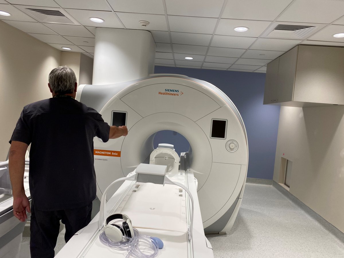 UAB Radiology (@uabradiology) on Twitter photo We are excited to announce that a new Siemens 1.5 T Sola magnet has been added to NP6 imaging services. This new addition is expected to decrease turnaround times for MR imaging for sick inpatients admitted in the hospital. buff.ly/3WmPxBJ
<a href="/tanwar1m/">Manoj Tanwar, MD</a> <a href="/UABHeersink/">UAB Heersink School of Medicine</a> We are excited to announce that a new Siemens 1.5 T Sola magnet has been added to NP6 imaging services. This new addition is expected to decrease turnaround times for MR imaging for sick inpatients admitted in the hospital. buff.ly/3WmPxBJ
<a href="/tanwar1m/">Manoj Tanwar, MD</a> <a href="/UABHeersink/">UAB Heersink School of Medicine</a>