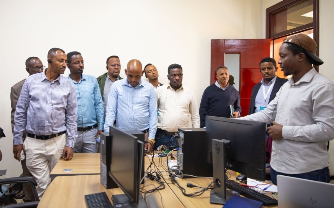 Rwanda Polytechnic (@rwandapolytec) on Twitter photo Rwanda Polytechnic hosted today a delegation from Ethiopia to learn about how its ICT Innovation Centre supports future entrepreneurs by providing infrastructure & specialized equipment for startup development. <a href="/Rwanda_Edu/">Ministry of Education | Rwanda</a>
#Innovation #Entrepreneurship #BusinessDevelopment Rwanda Polytechnic hosted today a delegation from Ethiopia to learn about how its ICT Innovation Centre supports future entrepreneurs by providing infrastructure & specialized equipment for startup development. <a href="/Rwanda_Edu/">Ministry of Education | Rwanda</a>
#Innovation #Entrepreneurship #BusinessDevelopment