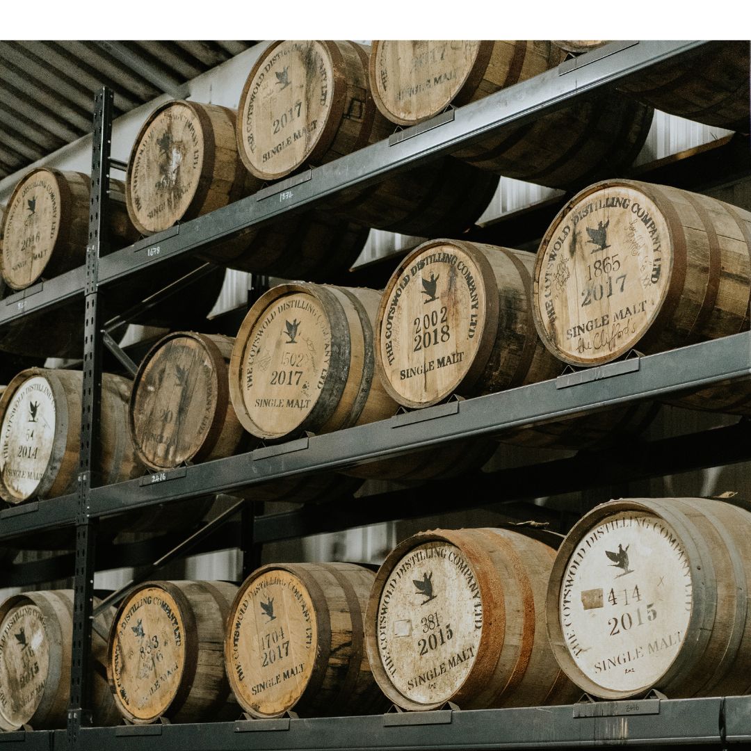 Cotswoldistill's tweet photo. This is where the magic happens. Rows of whisky barrels resting in our warehouse, patiently maturing to perfection.
#CotswoldsWhisky #CaskAging #WhiskyCraft #Cotswolds #CotswoldsDistillery #Distillery #Whisky #EnglishWhisky #Cotswolds #WhiskyBarrels #Barrel #Barrels https://t.co/uLONVQiM65