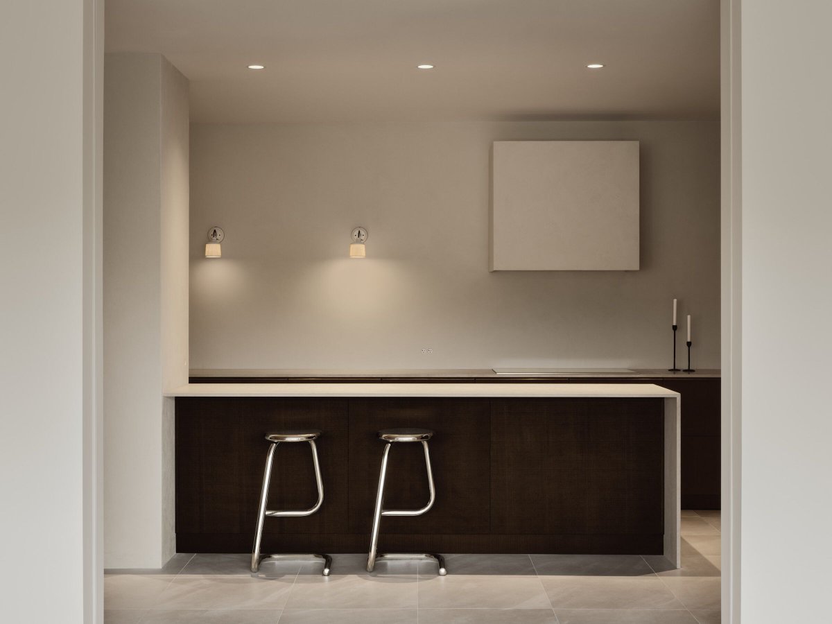 Archello's tweet photo. Mitchell Sweibel Studio transformed a 30th-floor Port-Royal apartment into a masterpiece of contemporary design.
https://t.co/wUOSBVF1i6
#MaterialMastery #ArchitecturalRenovation #ContemporaryDesign https://t.co/jvLhKrk2Jn