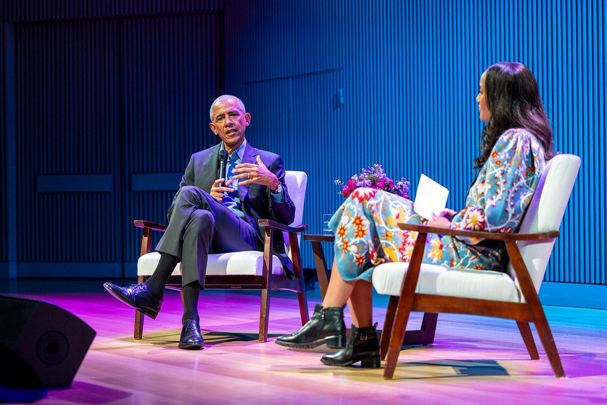 IntimacyJustice's tweet photo. We’re so proud to share that our founder @jackierotman  spoke on December 9 at the Heising-Simons Foundation (@HSFdn) celebration for International #HumanRightsDay, right after President Obama and several incredible human rights activists! 🌎✊🏼 https://t.co/hl1Yp33wnz
