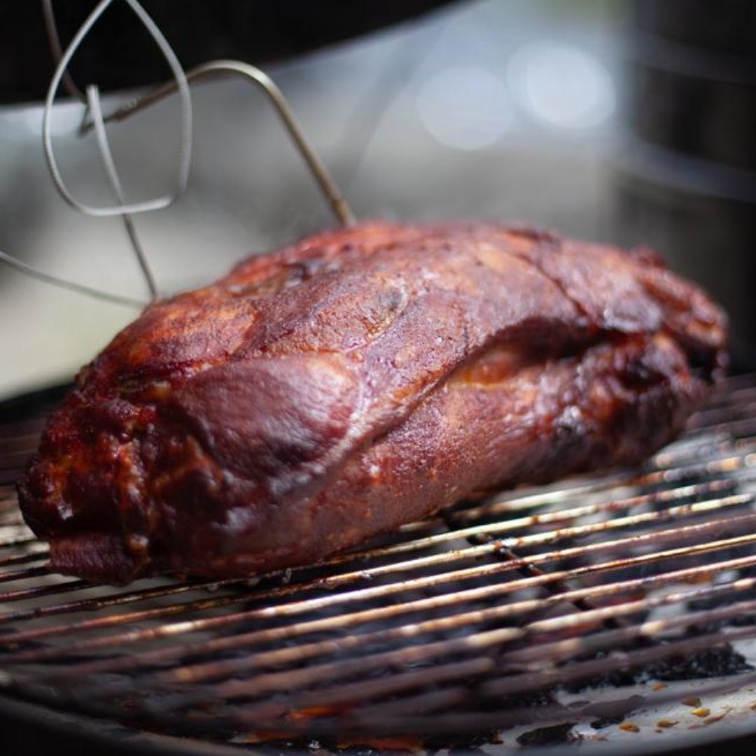ProQSmokers's tweet photo. Tender, juicy #pulledpork! 🐖 Cook it #lownslow, &amp; let your #ProQ #smoker do the work. The result? #Smoky, fall-apart #pork that's perfect for #leftover #sandwiches, #tacos, #pizza, or even #breakfast hash! Get the recipe:
https://t.co/5id2kiuc5N https://t.co/oO728p5xzI