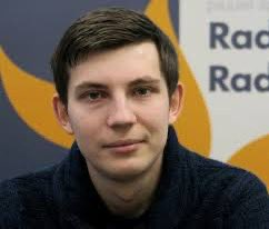 Can’t quite describe this feeling of relief — seeing your dear friend, held hostage by Lukashenka’s regime, alive. Ihar Losik, Belarus’ journalist and creator of a news Telegram channel, was given one of the harshest sentences — 15 years. After nearly 700 days incommunicado, the
