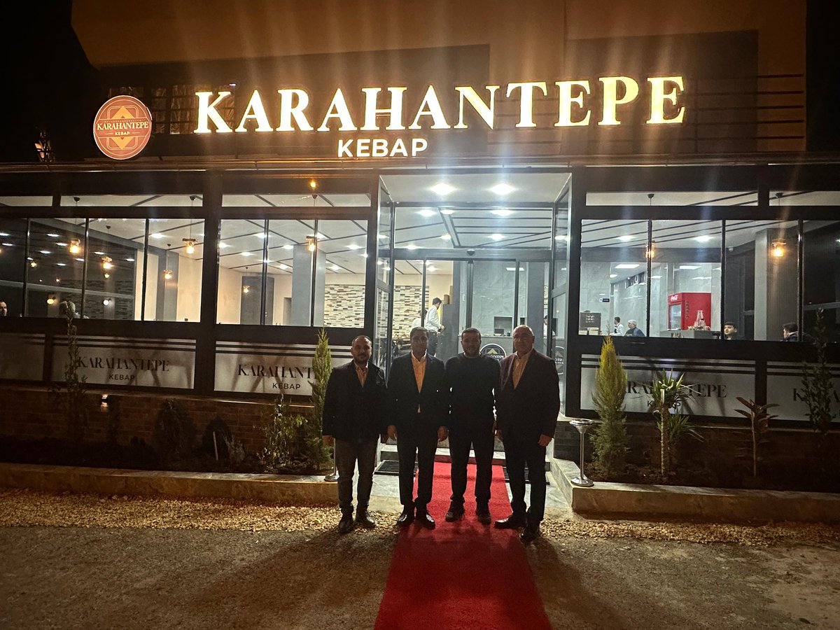 karadagferhatt's tweet photo. Milletvekilimiz Sayın Mahmut Tanal'la, Kısa süre önce Karaköprü ilçemizde faaliyete geçen "Karahantepe Kebap" Restorantını ziyaret ettik.
Misafirperverliklerinden dolayı Karahantepe Kebap ailesine teşekkür ederiz.

@MTanal https://t.co/T2osZ3BsIr