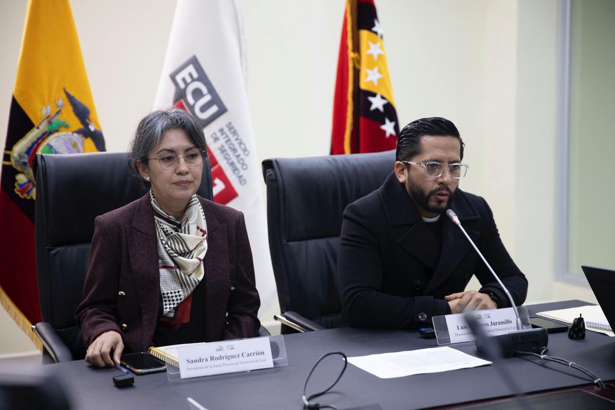 CNELoja's tweet photo. #CNEInforma l Desarrollamos la tercera reunión técnica de la #MesadeSeguridadElectoral, con el propósito de ejecutar acciones que garanticen una jornada electoral segura y transparente.   

#Elecciones2025Ec 🗳️🇪🇨. https://t.co/XZiUVyhHZn