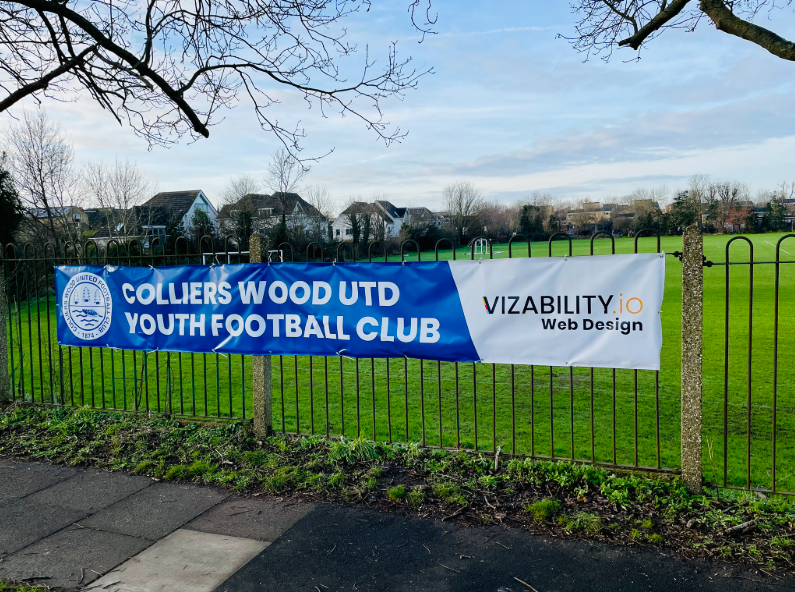 SurreyWyvern's tweet photo. @VMGLondon supporting @wood_utd adults and youth https://t.co/3s80LP8VZ7